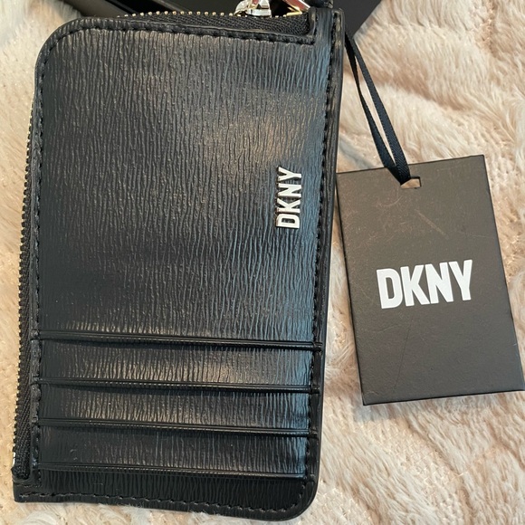 DKNY zip card holder - Picture 2 of 3